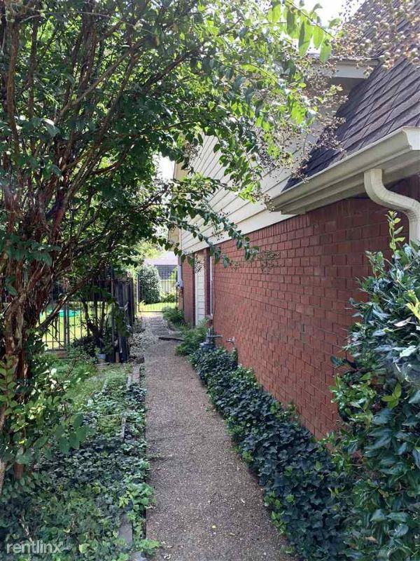 3888 Oak Branch Cir W - Photo 2 of 19