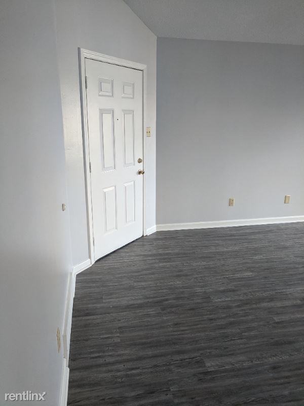 3888 Oak Branch Cir W - Photo 3 of 19