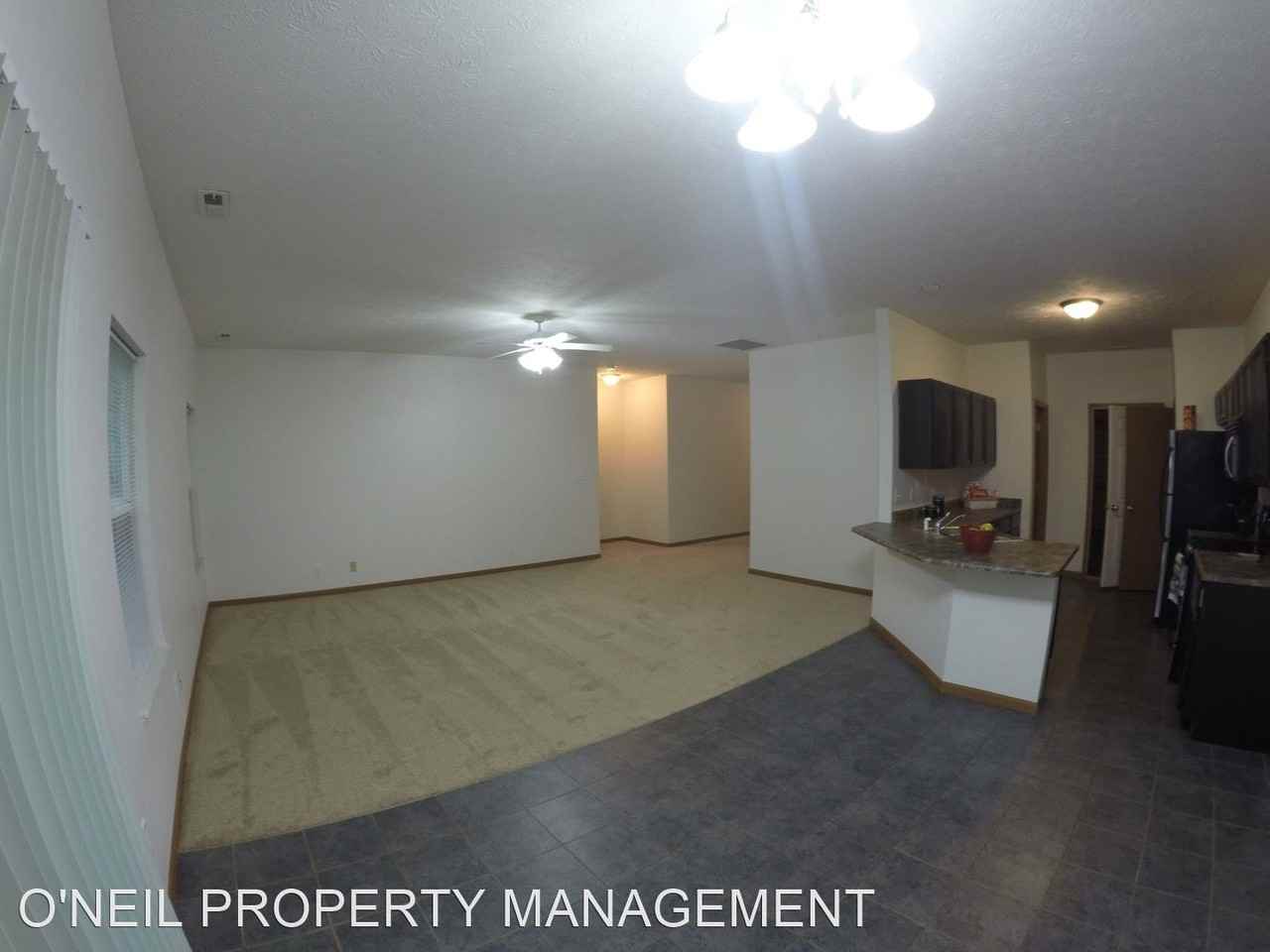 317 Bluegrass Dr - Photo 3 of 16