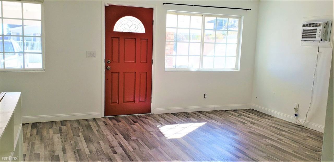 33095 Adelfa St - Photo 2 of 15