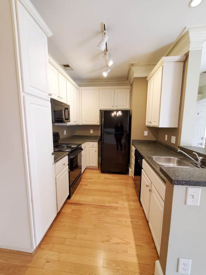 901 Canenaugh Dr #107 - Photo 3 of 16