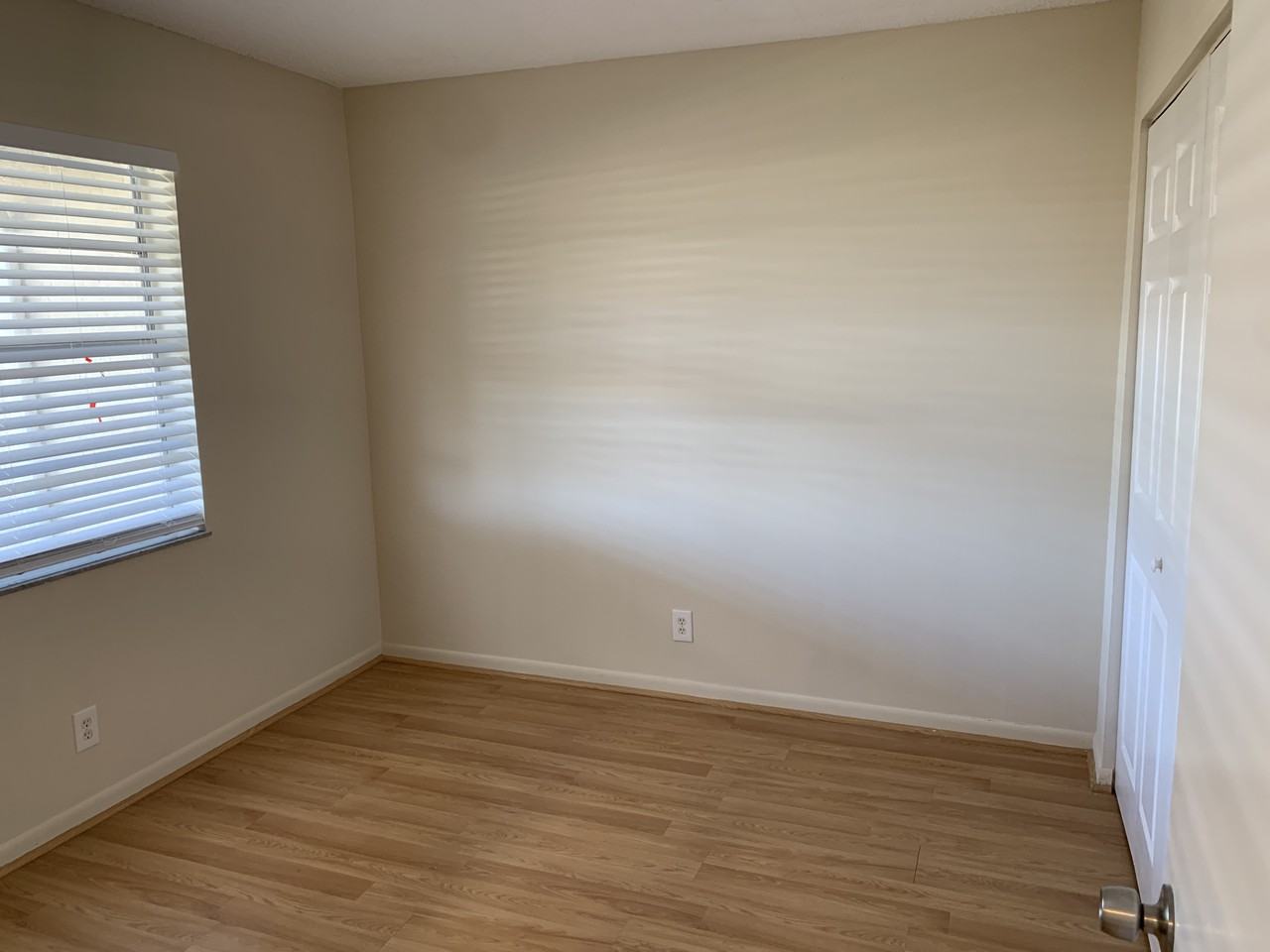 10038 Twin Lakes Dr - Photo 7 of 10