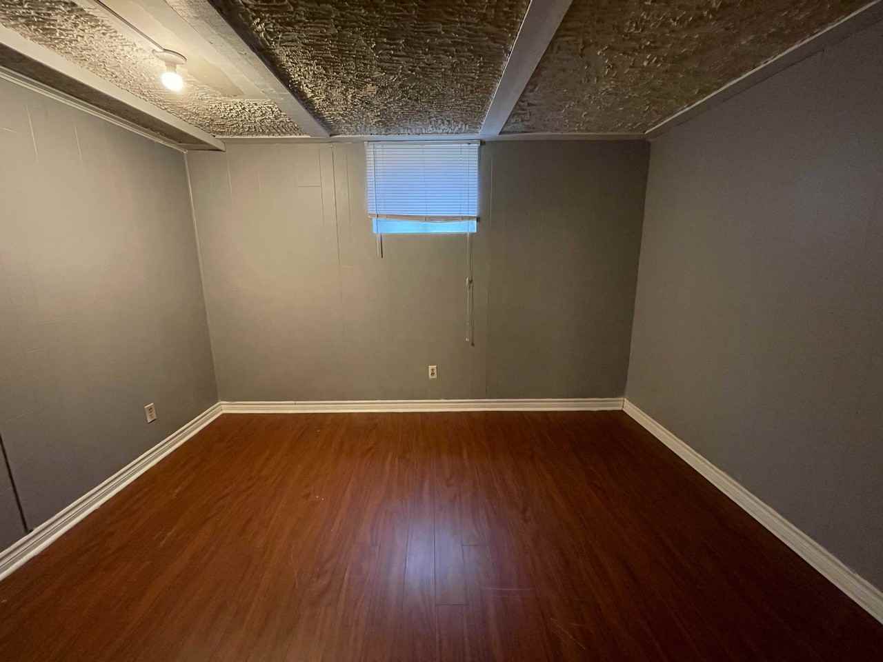 71 Juniper Cres - Photo 2 of 6