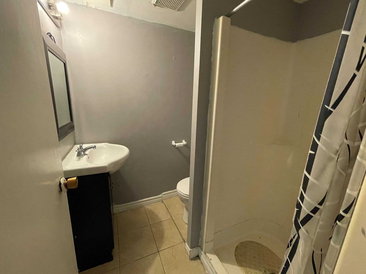 71 Juniper Cres - Photo 3 of 6