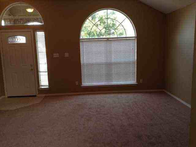 7920 Desert Rose Ct - Photo 2 of 17