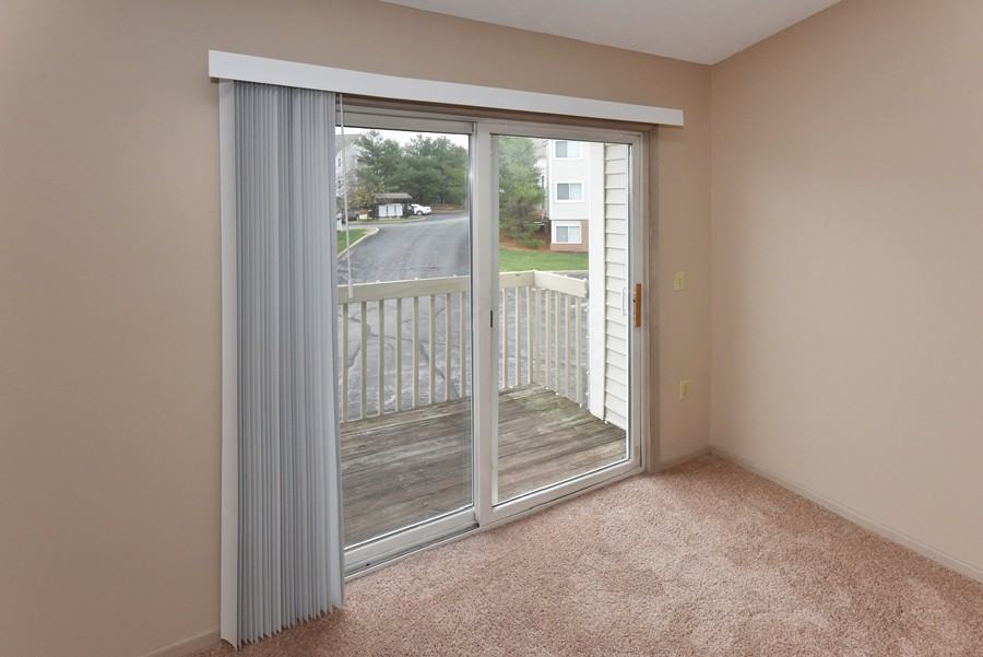 BROOKLEDGE COMMONS CONDOMINIUMS - Photo 3 of 12