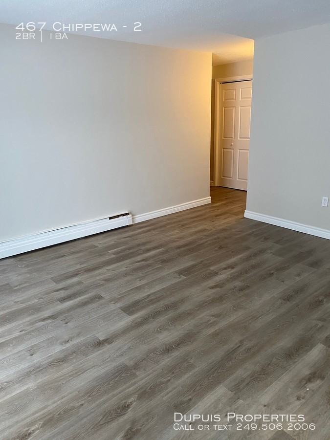 467 Chippewa St W #2 - Photo 3 of 12