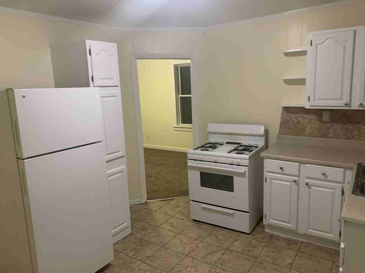 Garage Unit - Photo 2 of 6