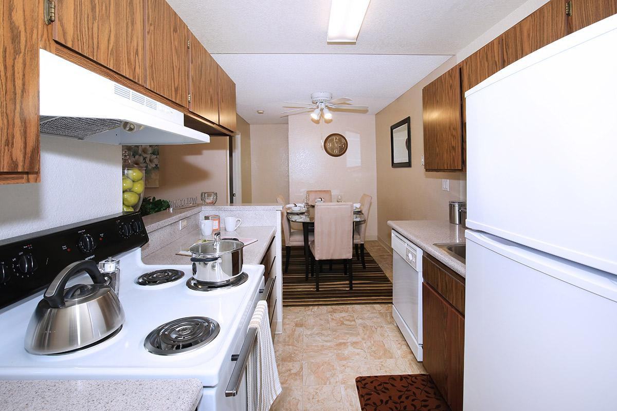 Shadowridge Village Apartments- Waitlist - Photo 5 of 41