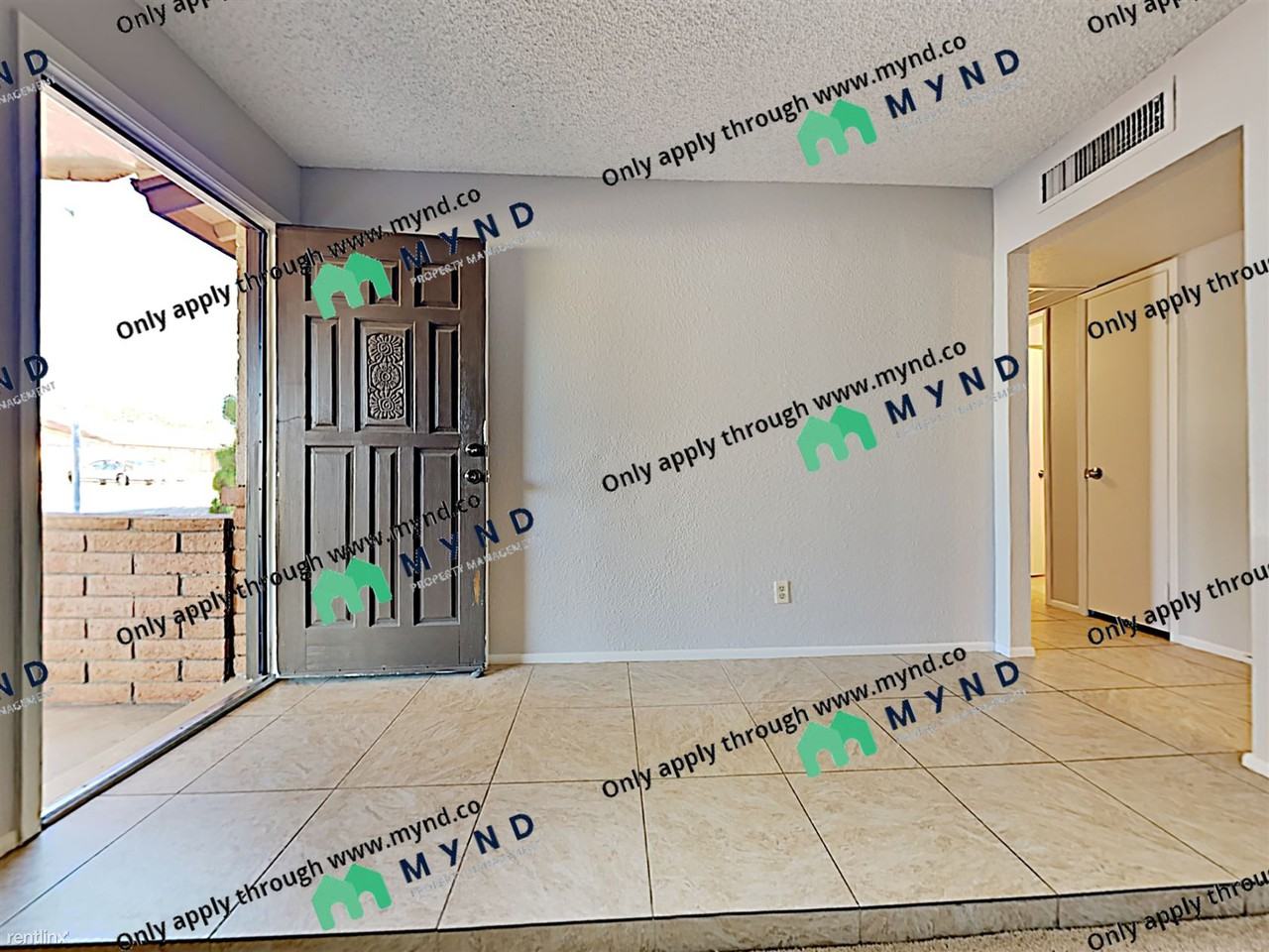 3949 W Paradise Dr - Photo 2 of 18