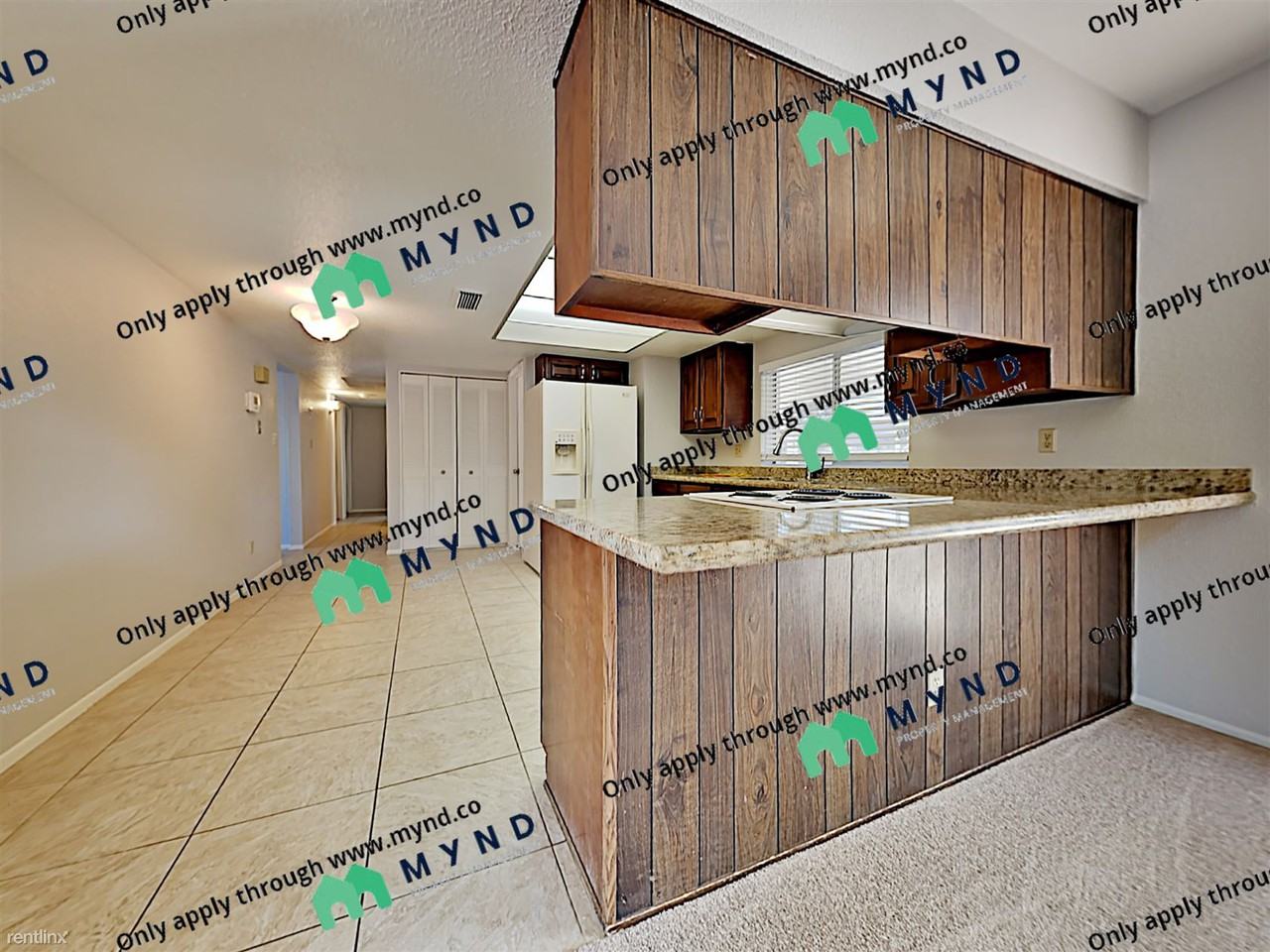 3949 W Paradise Dr - Photo 3 of 18