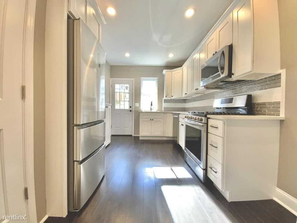 2050 Mountain St - Photo 2 of 23