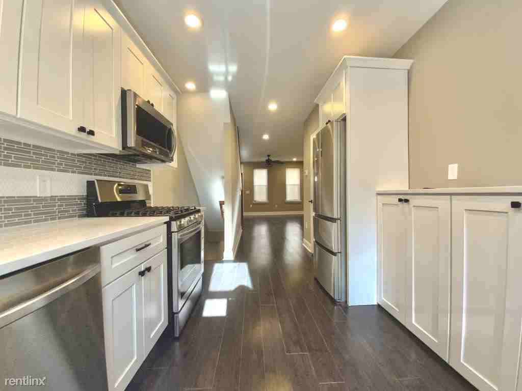 2050 Mountain St - Photo 3 of 23
