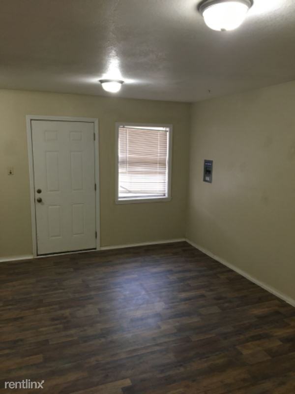 705 705 N D Street C - Photo 3 of 24