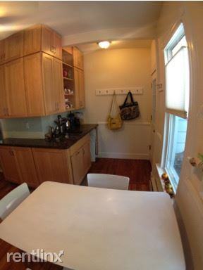 73 73 Lawrence St 1 - Photo 2 of 11