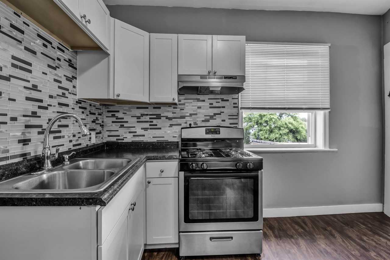 1073 1073 Grant Street - 19 - Photo 2 of 18