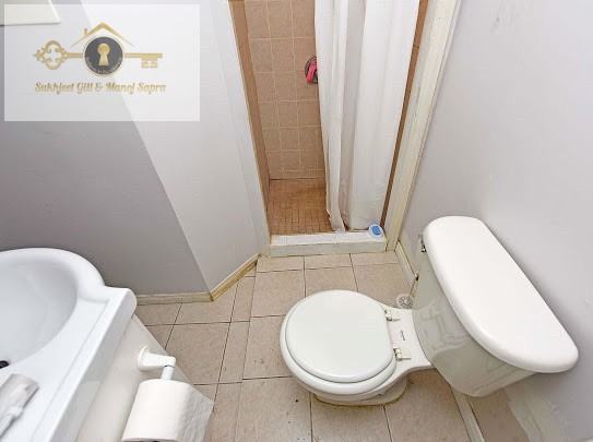 7567 Lockington Cres - Photo 3 of 5