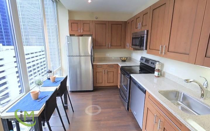 W Washington St #2105 - Photo 3 of 8