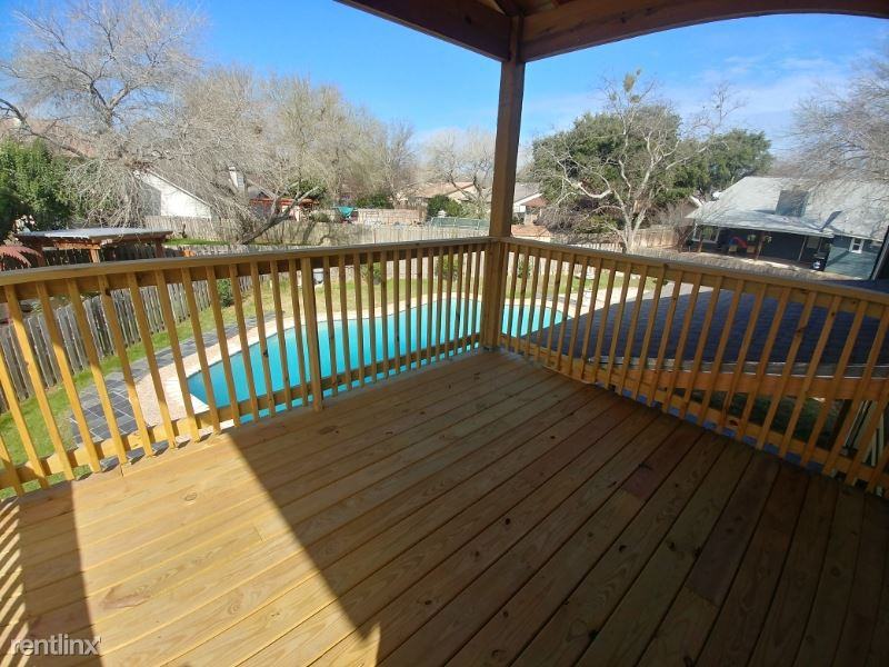 3209 Golden Grv - Photo 3 of 9