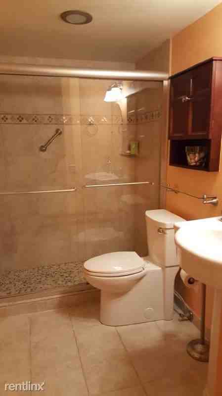 1387 E Verbena Dr - Photo 2 of 5