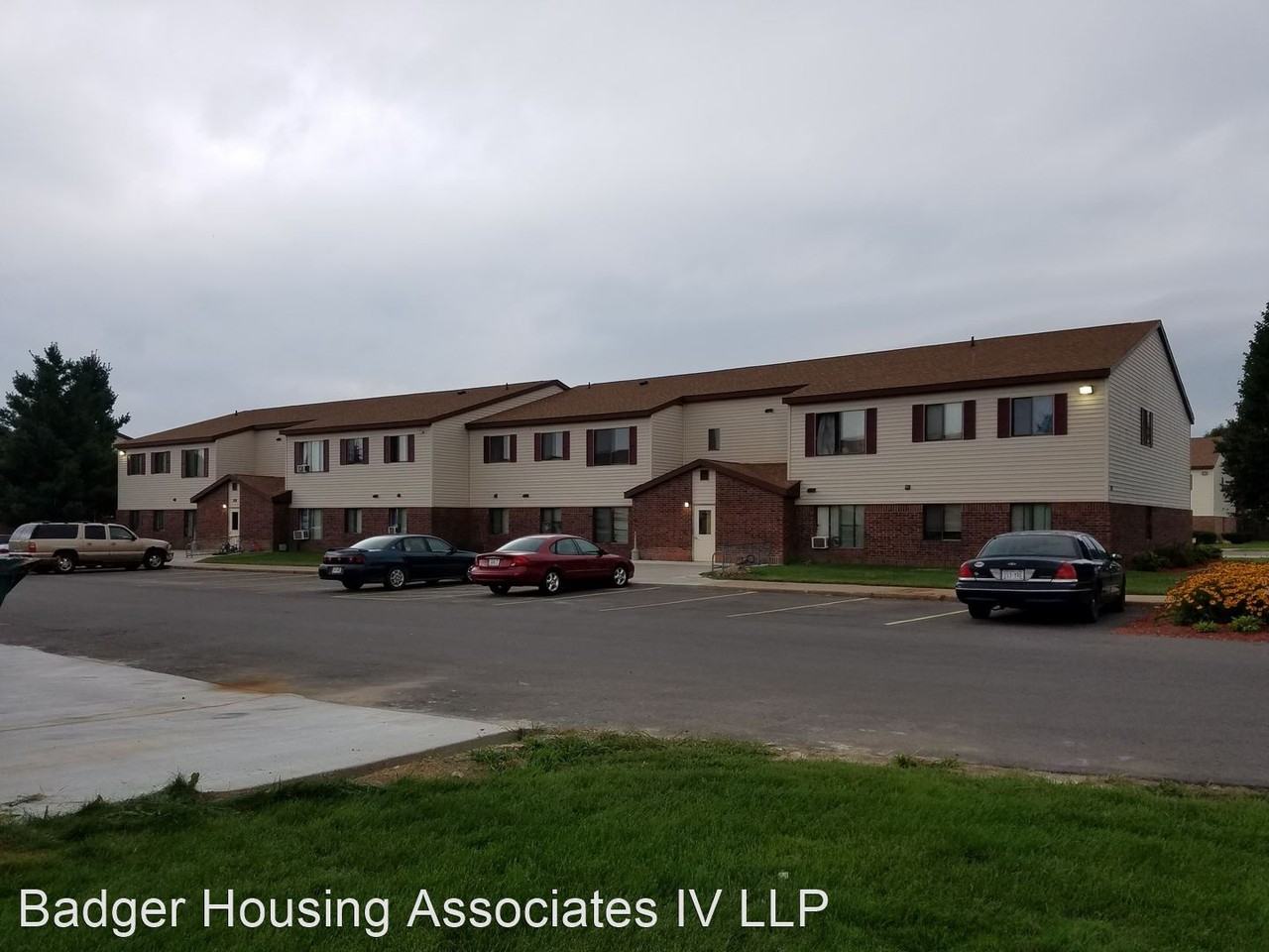 600 E 21st St - Photo 2 of 6