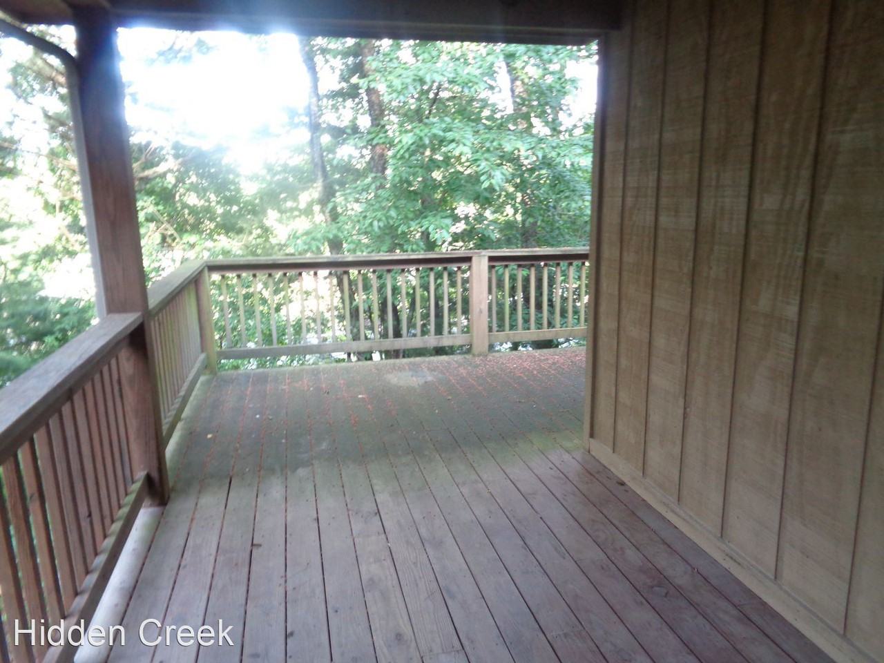 136 Southwood Trl - Photo 3 of 18