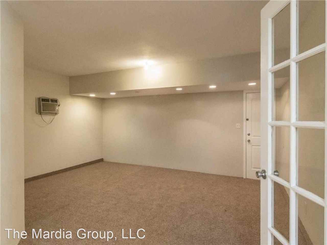 1023 Cresthaven Dr - Photo 3 of 14