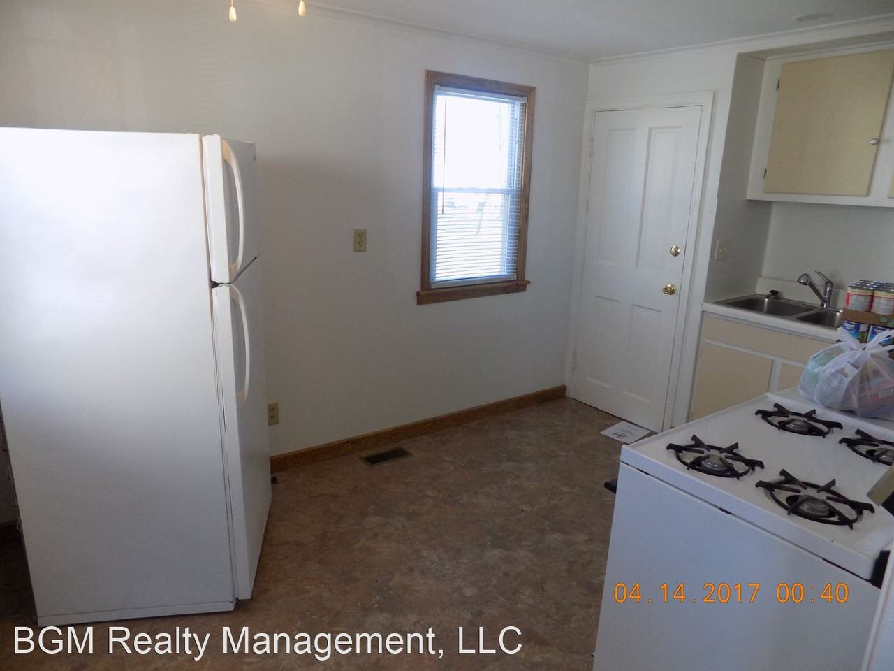 454 Ralph St - Photo 3 of 6