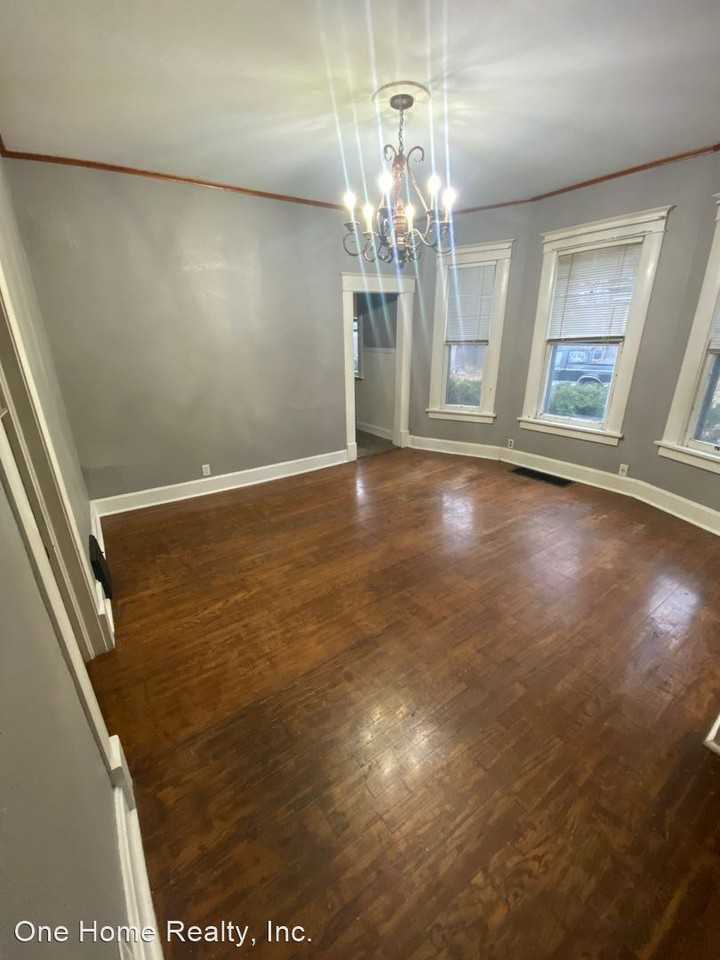 2616 Sacramento St - Photo 3 of 7