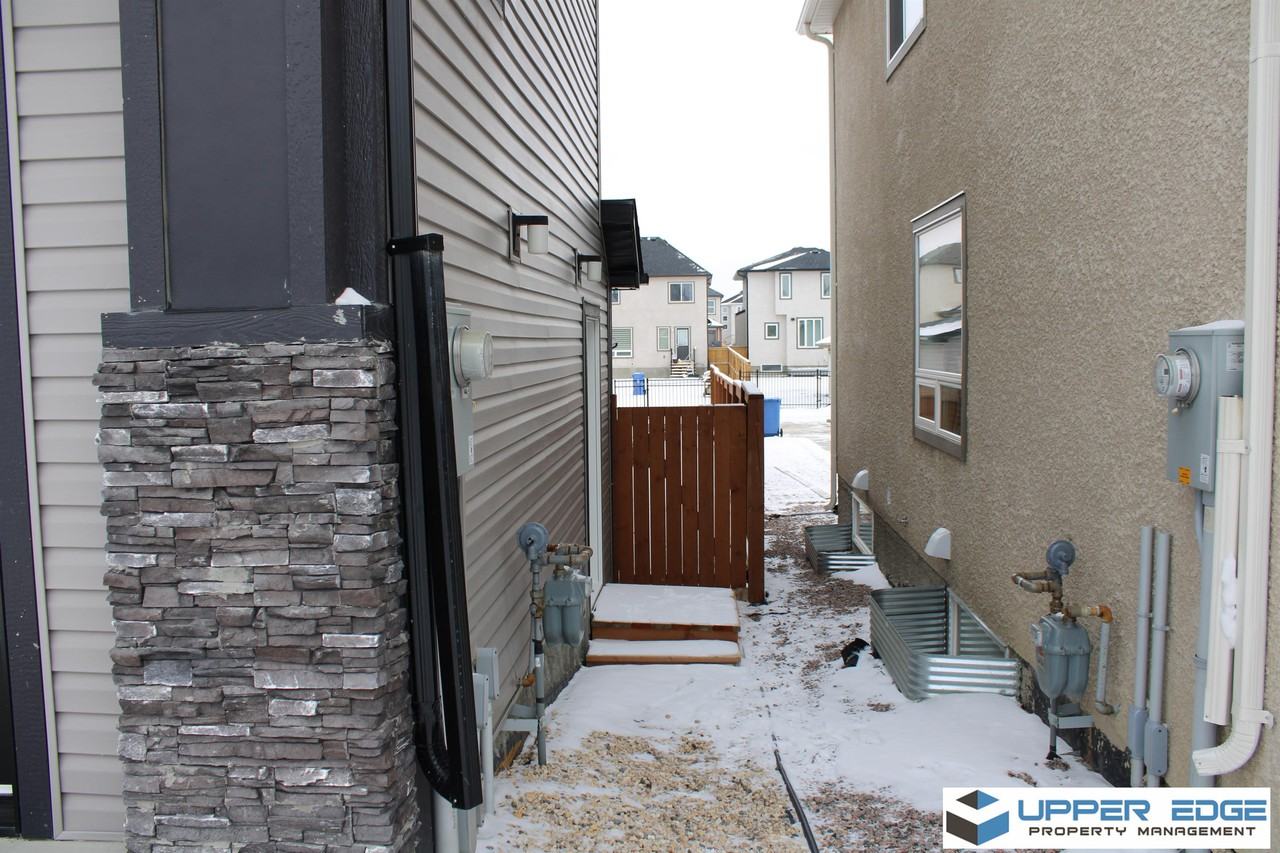 19 Glen Ivy Crt - Photo 2 of 21