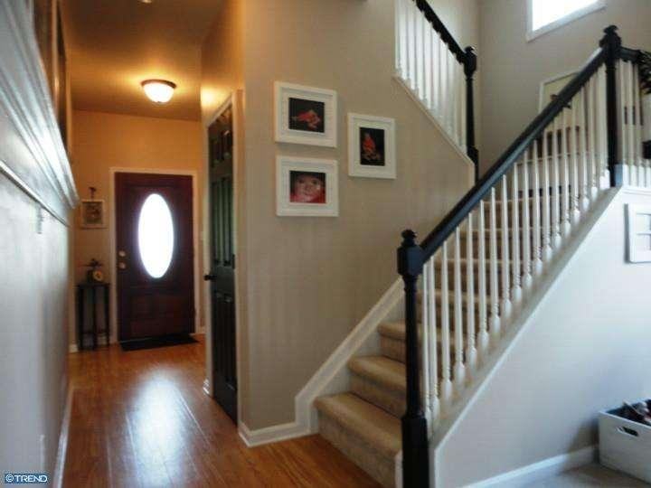 218 Ariel Ave - Photo 3 of 22