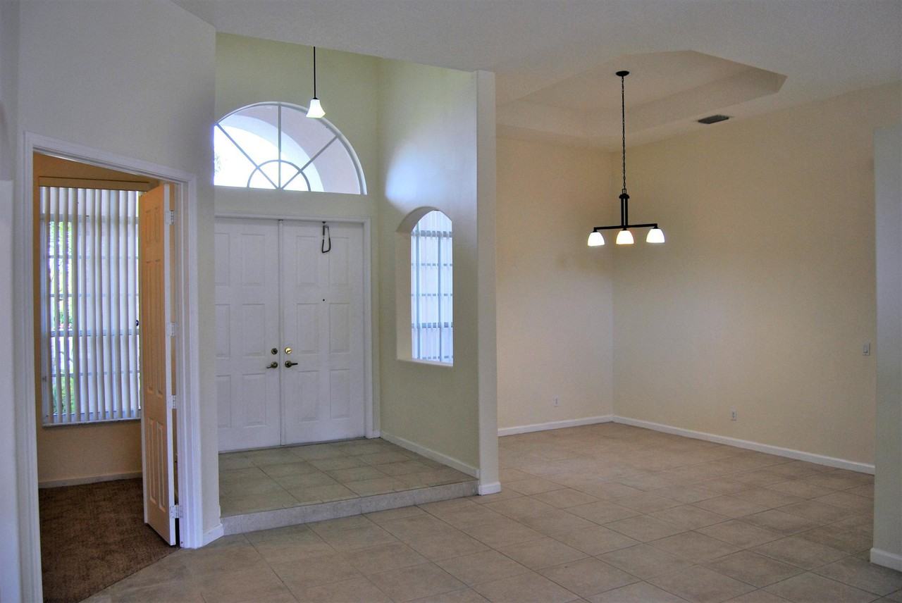 2926 East Fontana Court - Photo 3 of 36