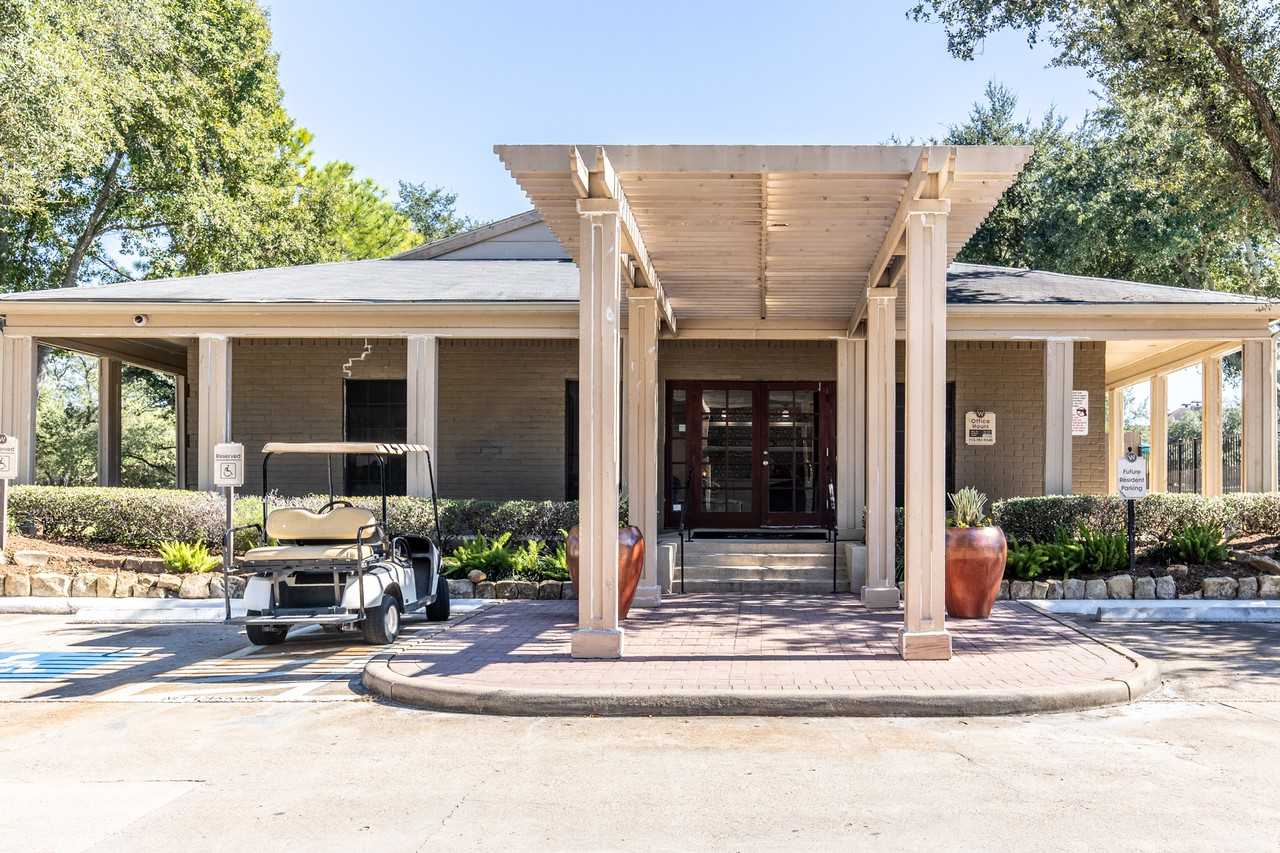 The Grand at Westchase - Photo 7 of 18