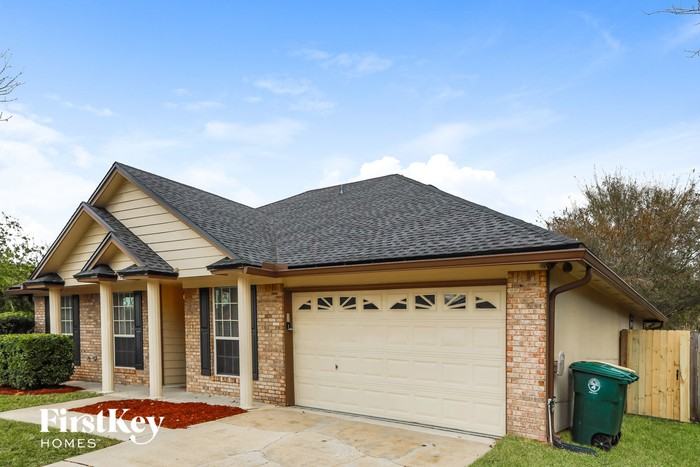 4559 Carriage Crossing Dr - Photo 3 of 15