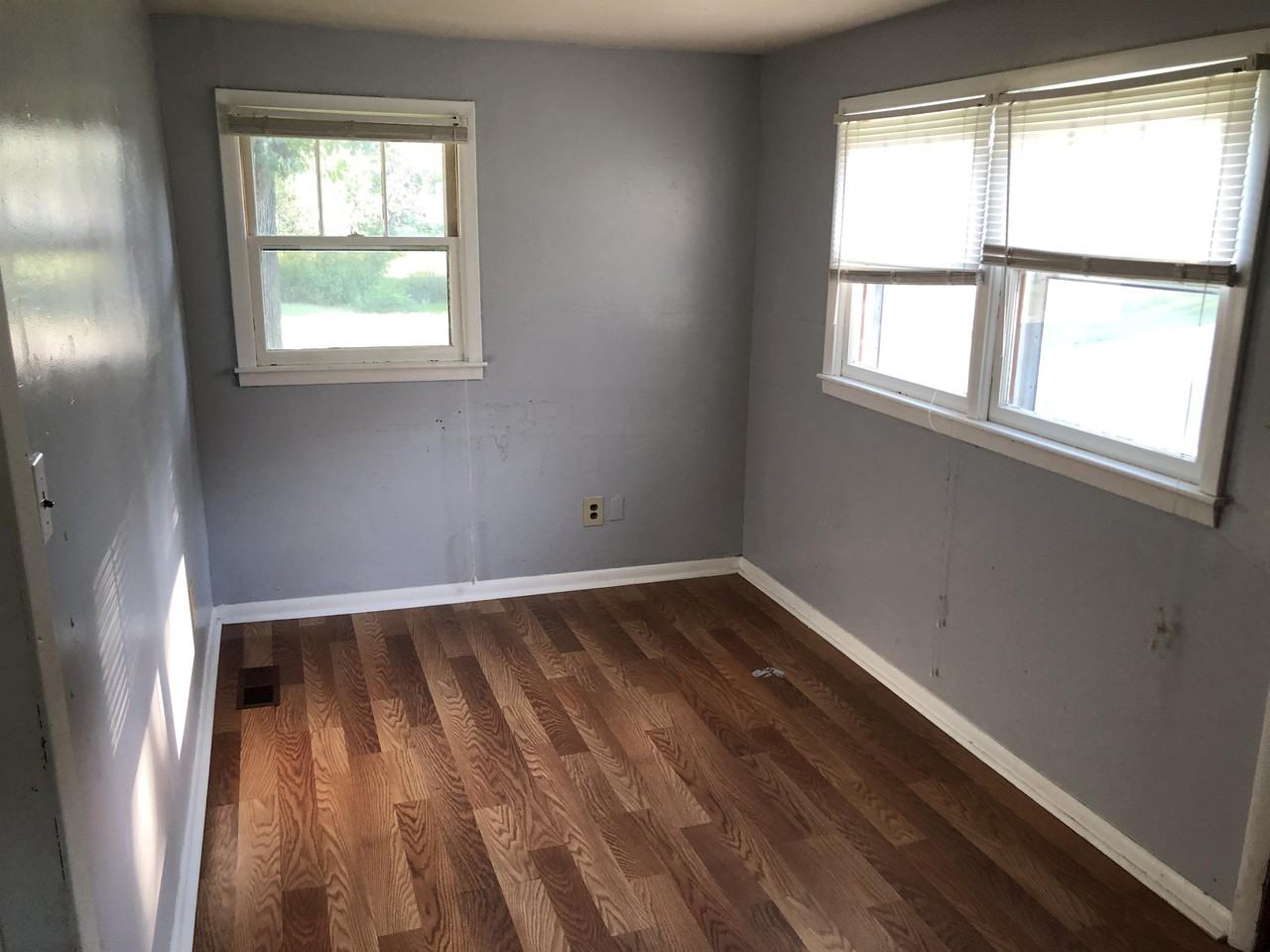 2604 Oak St - Photo 3 of 9