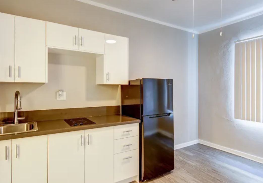 Langdon Park at Hollywood Studios - Photo 4 of 6