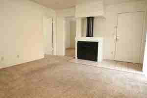 featured image of 2733 Country Club Blvd