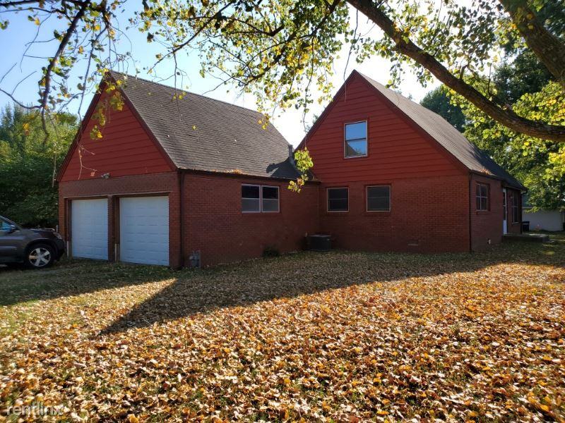 416 Beam St - Photo 2 of 9