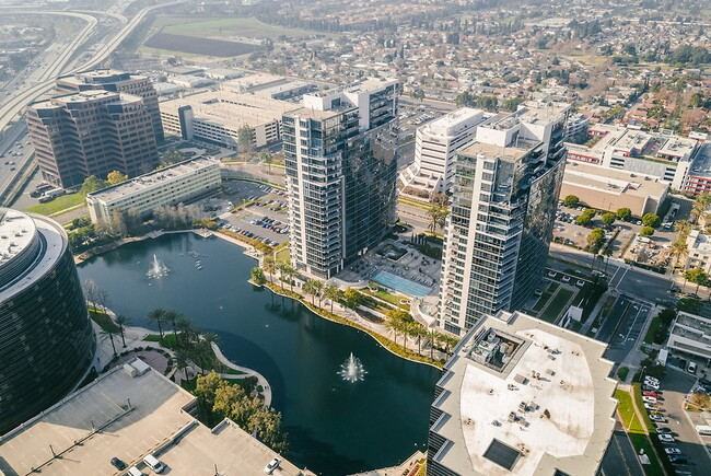 Curated visual reference: Picture Idea: Essex Skyline At Macarthur Place Apartments S Main St E