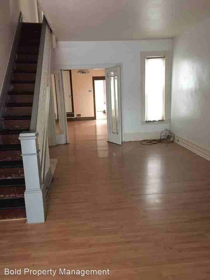 1447 N 10th St - Photo 2 of 5