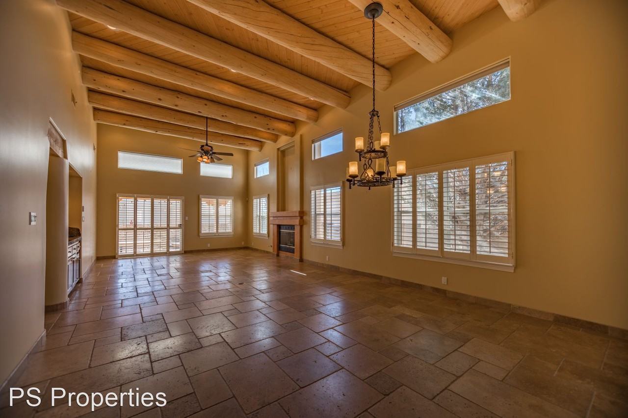 10016 Bridgepointe Ct Ne - Photo 3 of 29