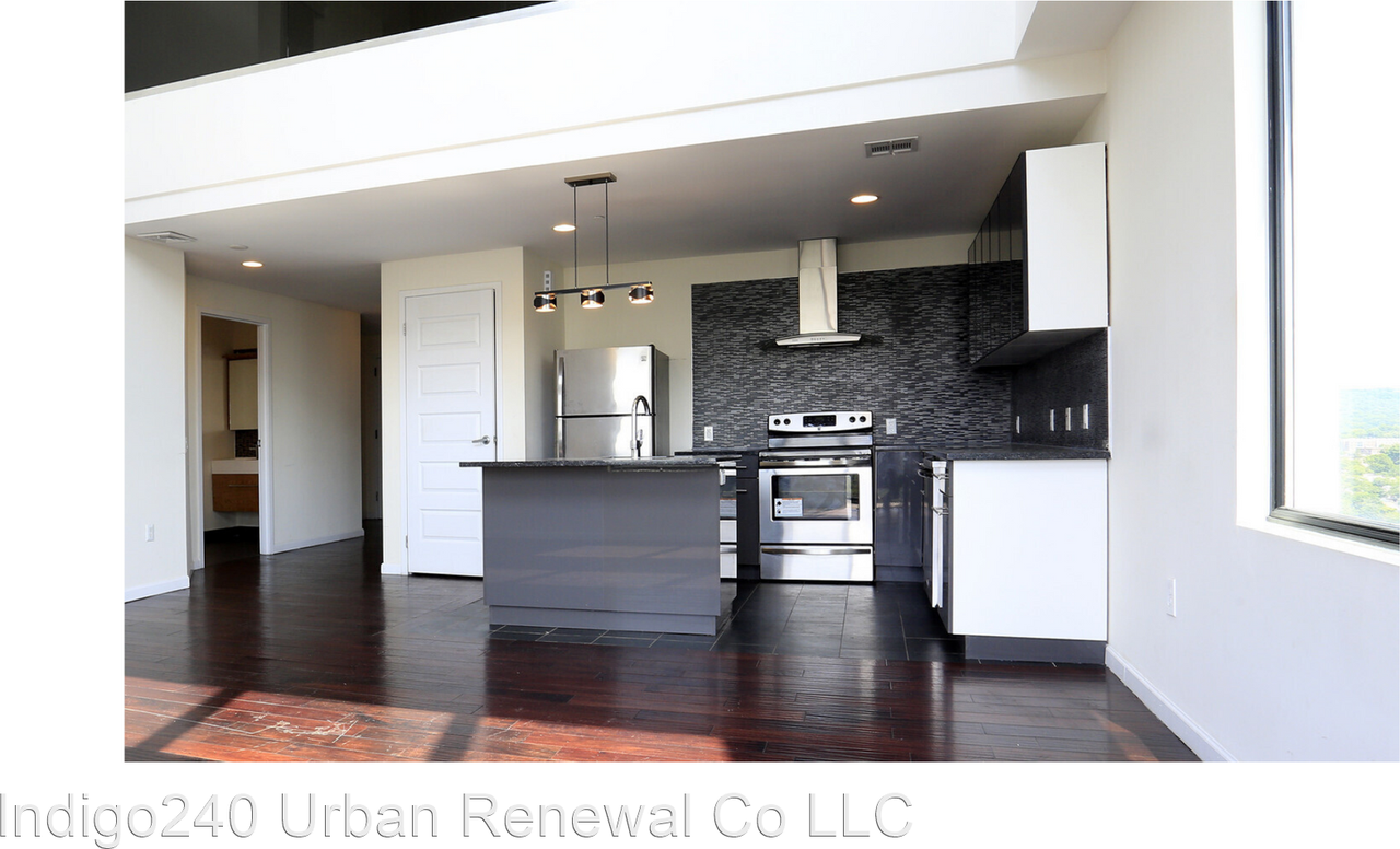 240 S Harrison St - Photo 2 of 10