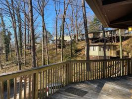 featured image of 25 Howland Rd