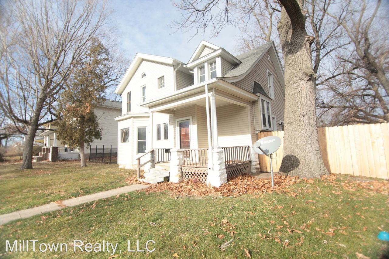 714 E 13th St. - Photo 2 of 14