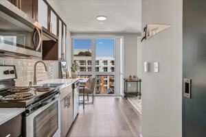 featured image of 828 Ne 66th St