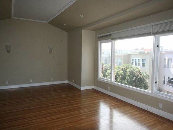 59 Toledo Way - Photo 3 of 24