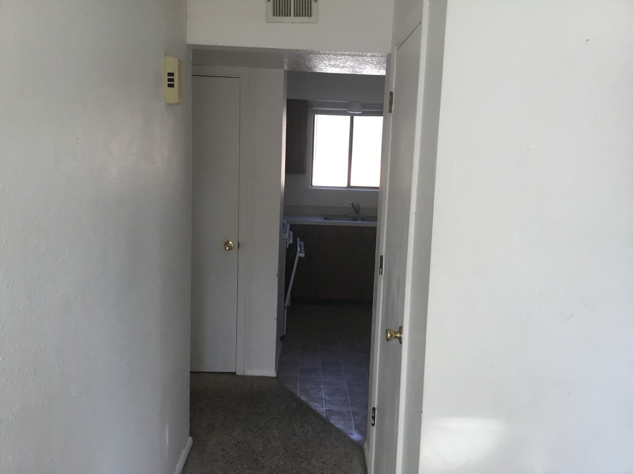 1000 Kathy Lynn Street - Photo 2 of 8