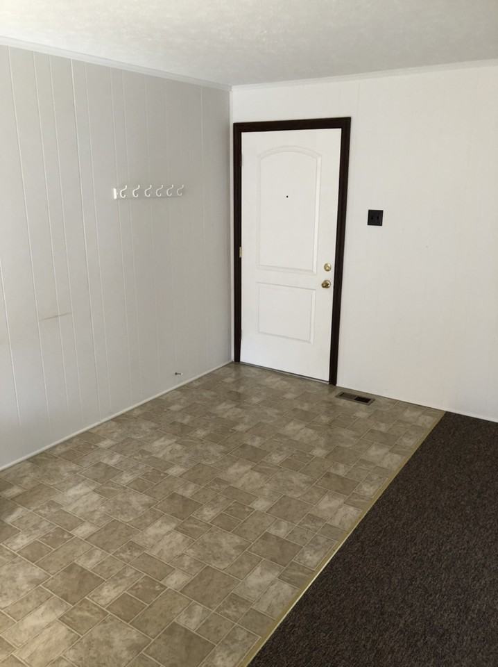 1656 Shady Knoll Ave - Photo 2 of 11