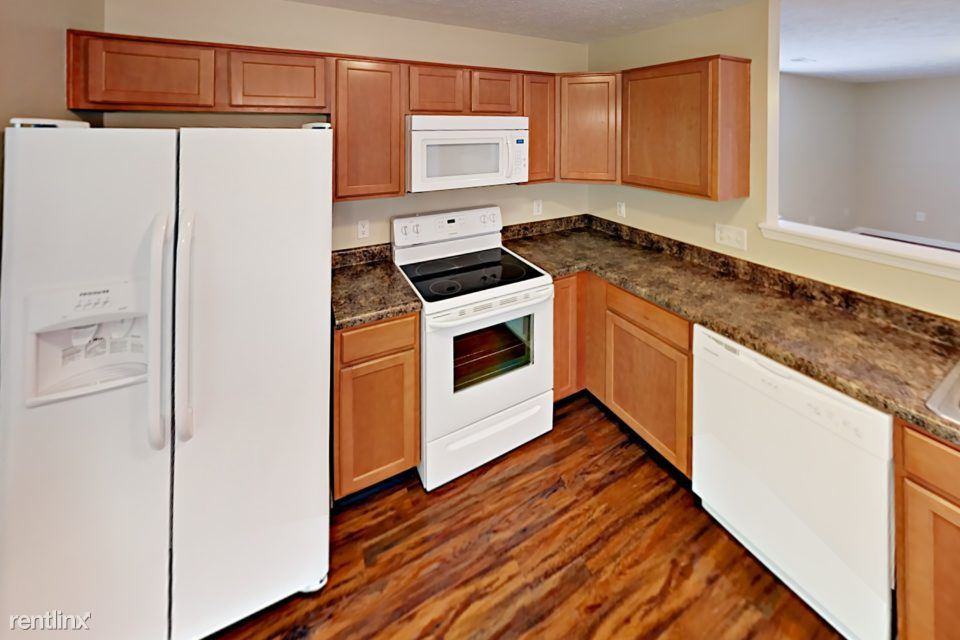 7250 Mosaic Dr - Photo 3 of 18