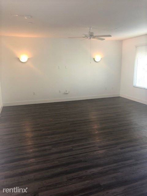 4142 4142 Adams Ave 206 - Photo 3 of 11